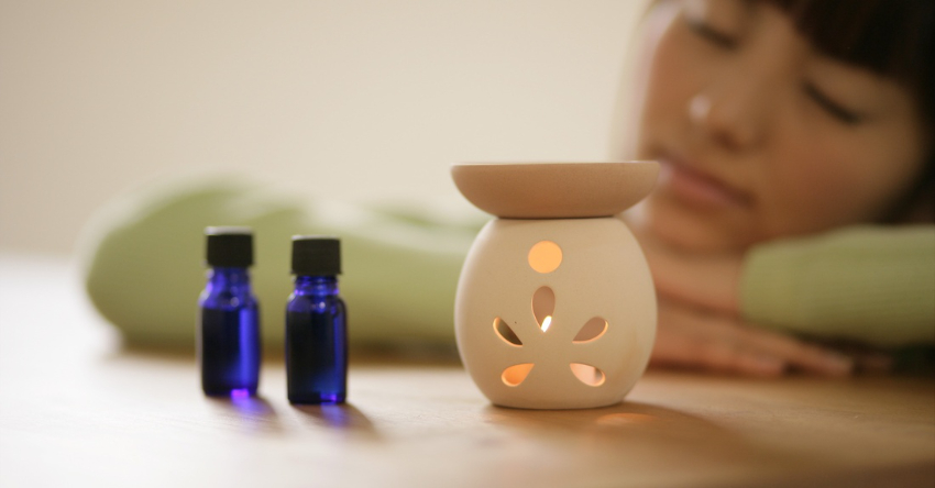 Aromatherapy for relaxation, Benefits of aromatherapy, Essential oils for mindfulness, Relaxation techniques, Mindfulness with essential oils